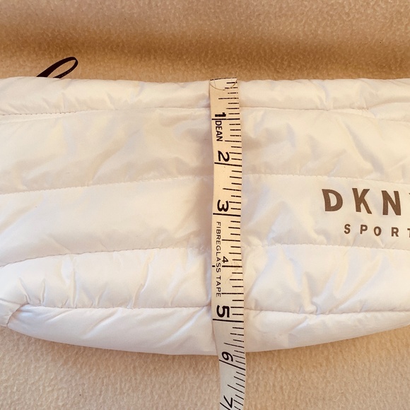 NEW Bag Clutch Style DKNY Sport White Puffer Style Casual - Picture 9 of 10